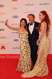 Juwelier Thomas Jirgens, Viktoria Lauterbach,  Barbara Meier auf dem Red Carpet @ Deutscher Filmball 2019 (©Foto. Martin Schmitz)